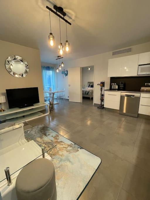 Prado Plage David - Stade Velodrome - Parc Chanot - Luxury Apartment By The Sea マルセイユ エクステリア 写真